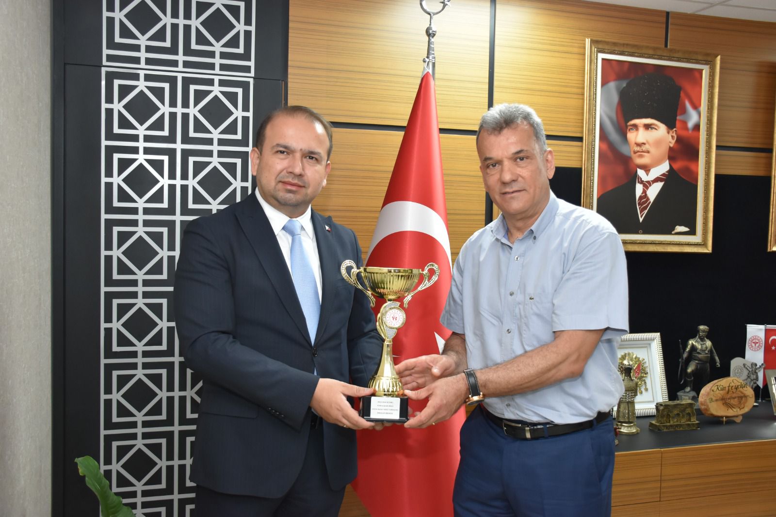  Şampiyonlar Şenkul’u ziyaret etti