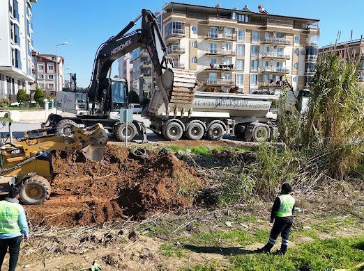 Büyükşehir Belediyesi yol çalışmalarına hız kesmeden devam ediyor