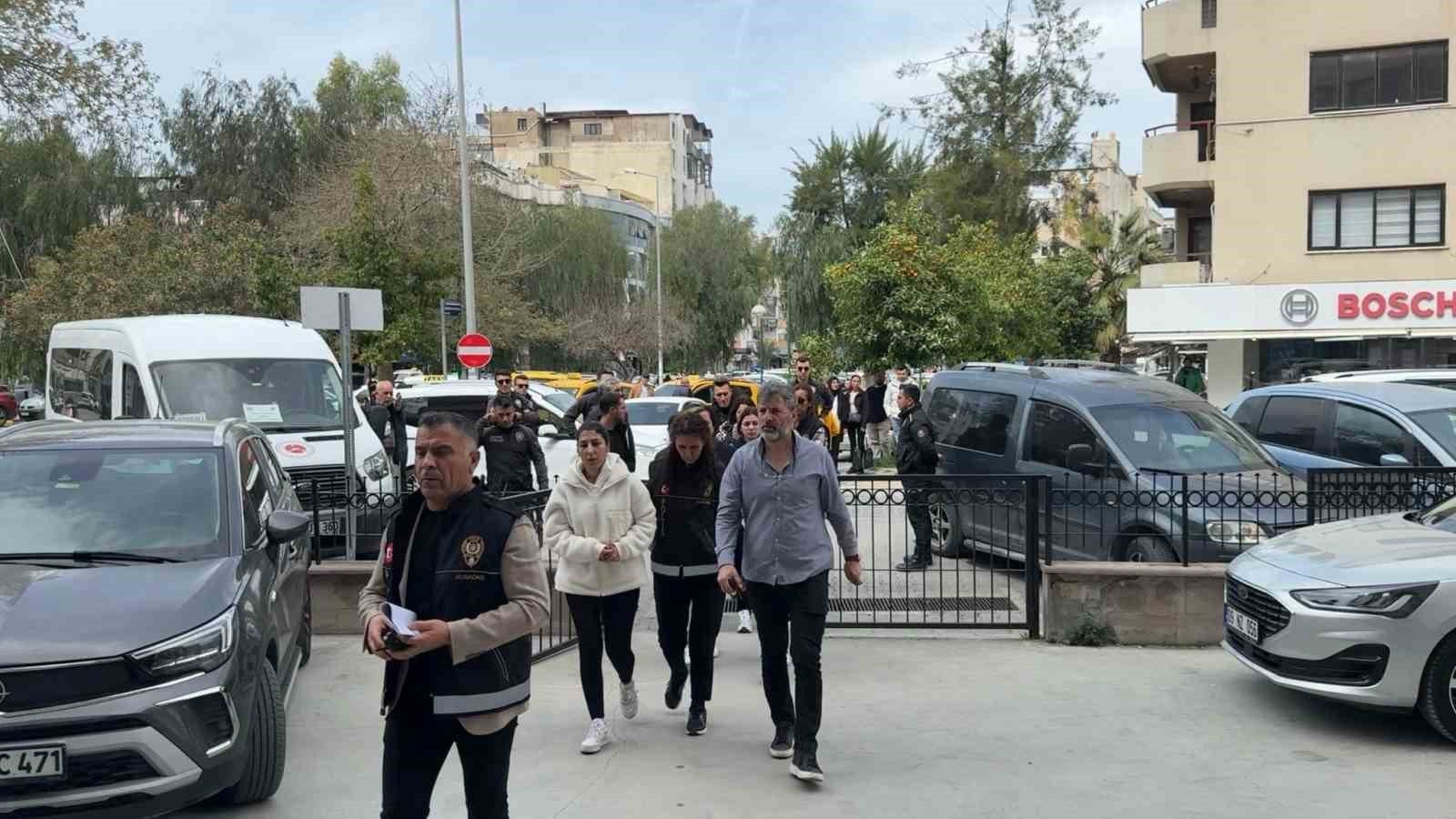 Aydın’da akıl almaz tuzak, Tapu müdürünü eterle bayıltıp uygunsuz görüntülerini çektiler