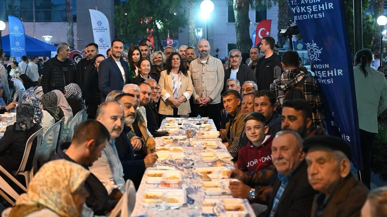 Başkan Çerçioğlu Söke’de vatandaşlarla iftarda buluştu