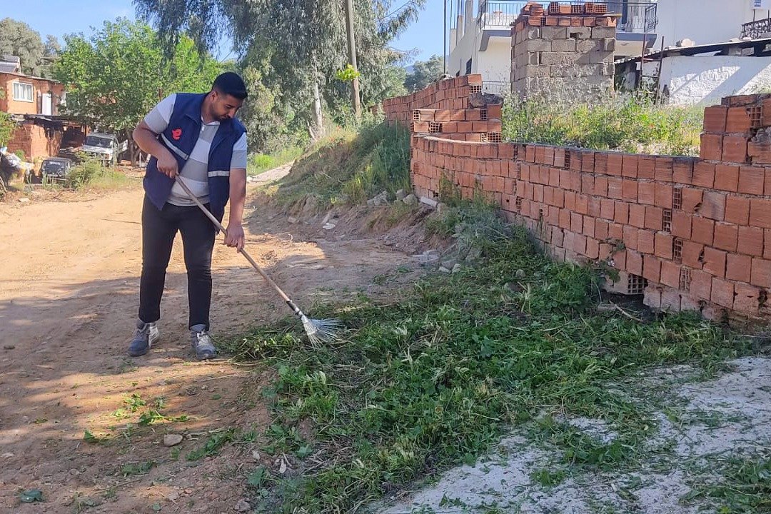 Efeler Belediyesi’nden çakırla deresi çevresine bakım