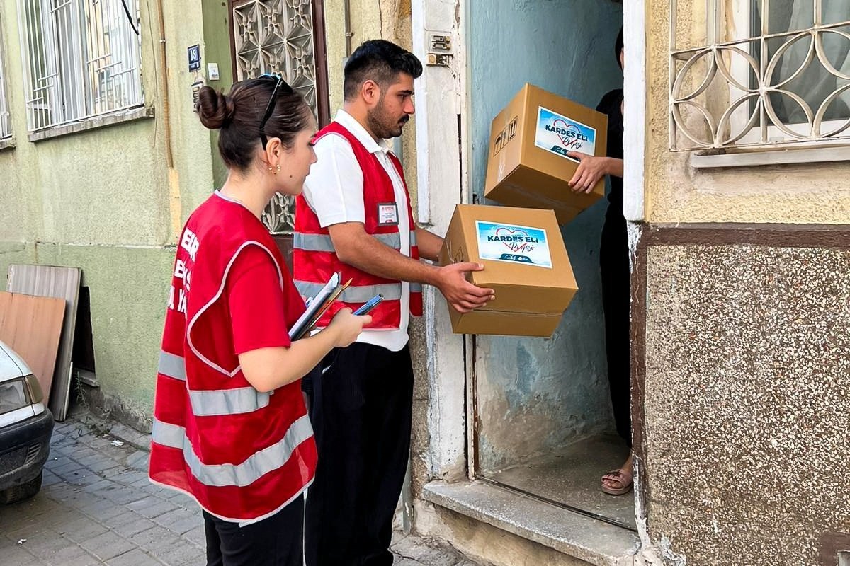 Başkan Yetişkin’nden sosyal belediyecilikte örnek proje kardeş eli