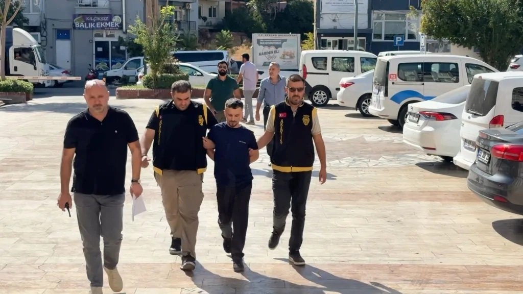 Aydın’da suç makinesi cami avlusunda yakalandI