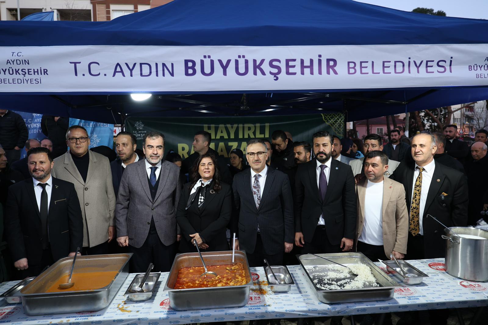 Başkan Çerçioğlu İncirliova’da iftar sofrasında vatandaşlar ile bir araya geldi