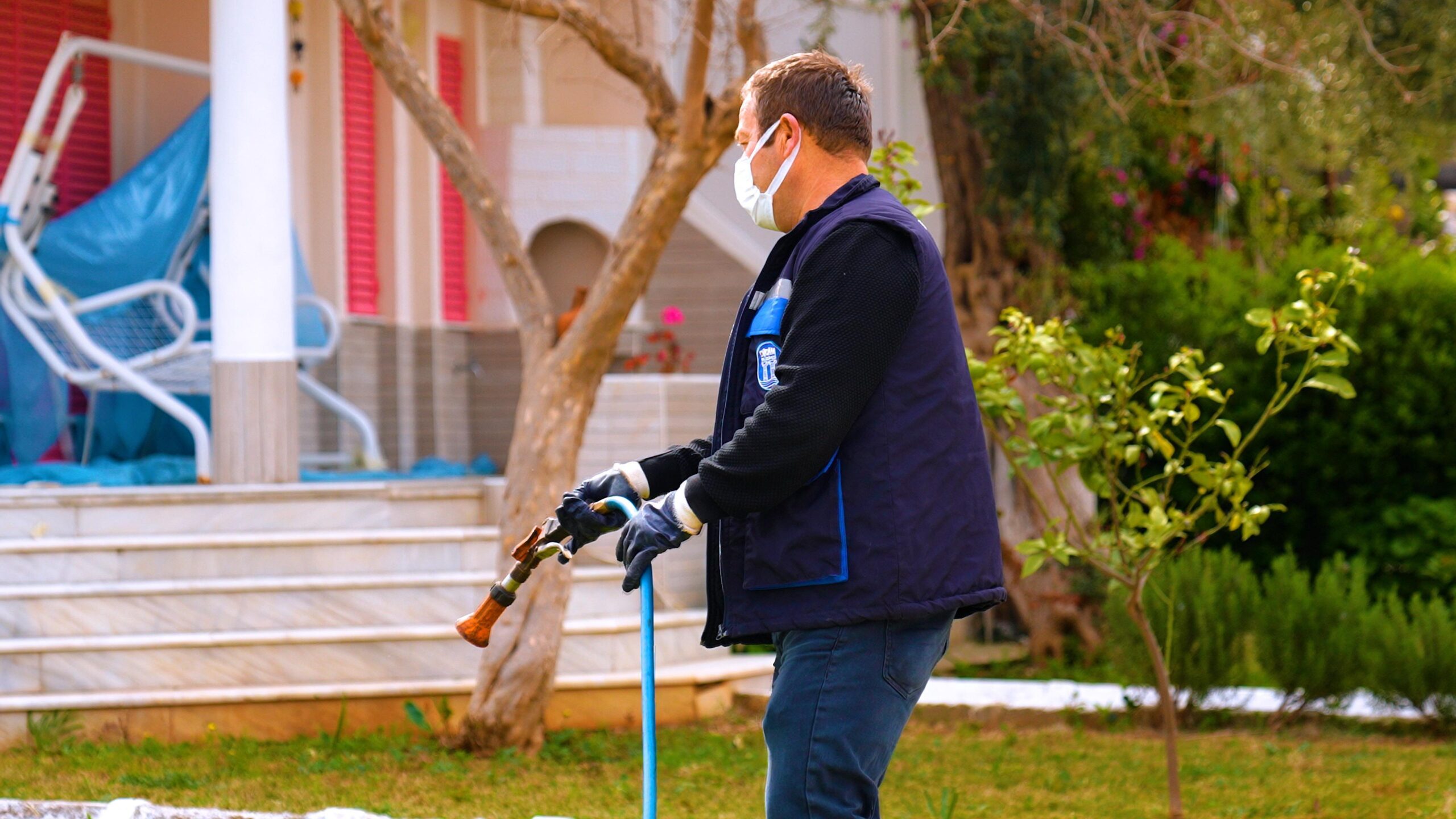 Didim Belediyesi, sinekle mücadeleyi yıl boyunca sürdürüyor