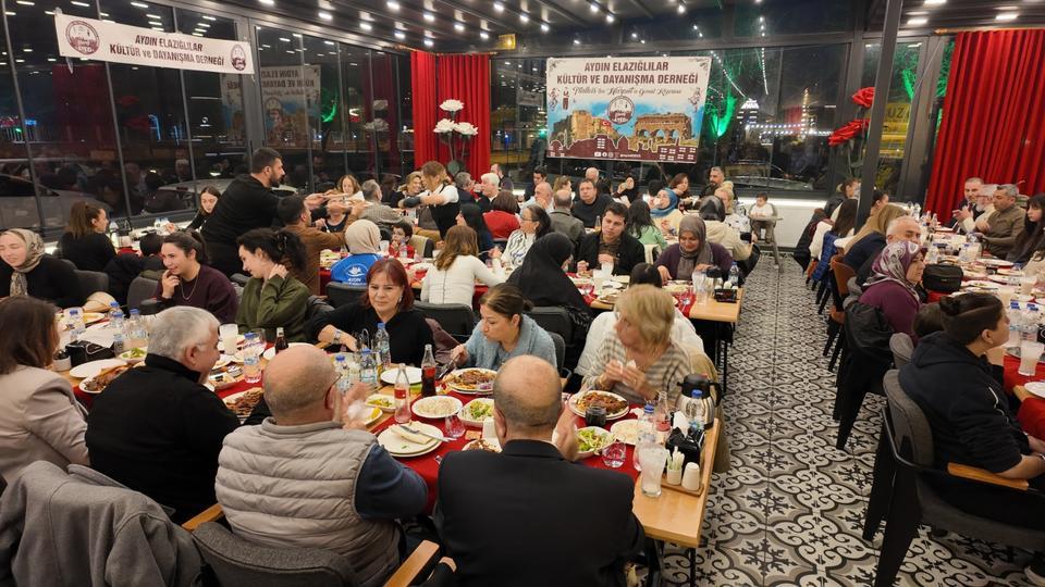 Aydın’da Elazığlılar Derneği’nden anlamlı iftar