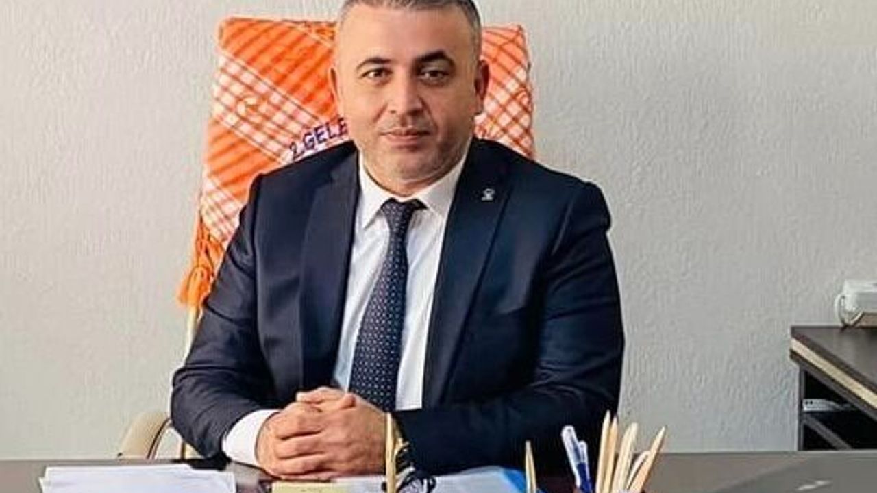 AK Partili Beyazıt’tan pankart tepkisi!