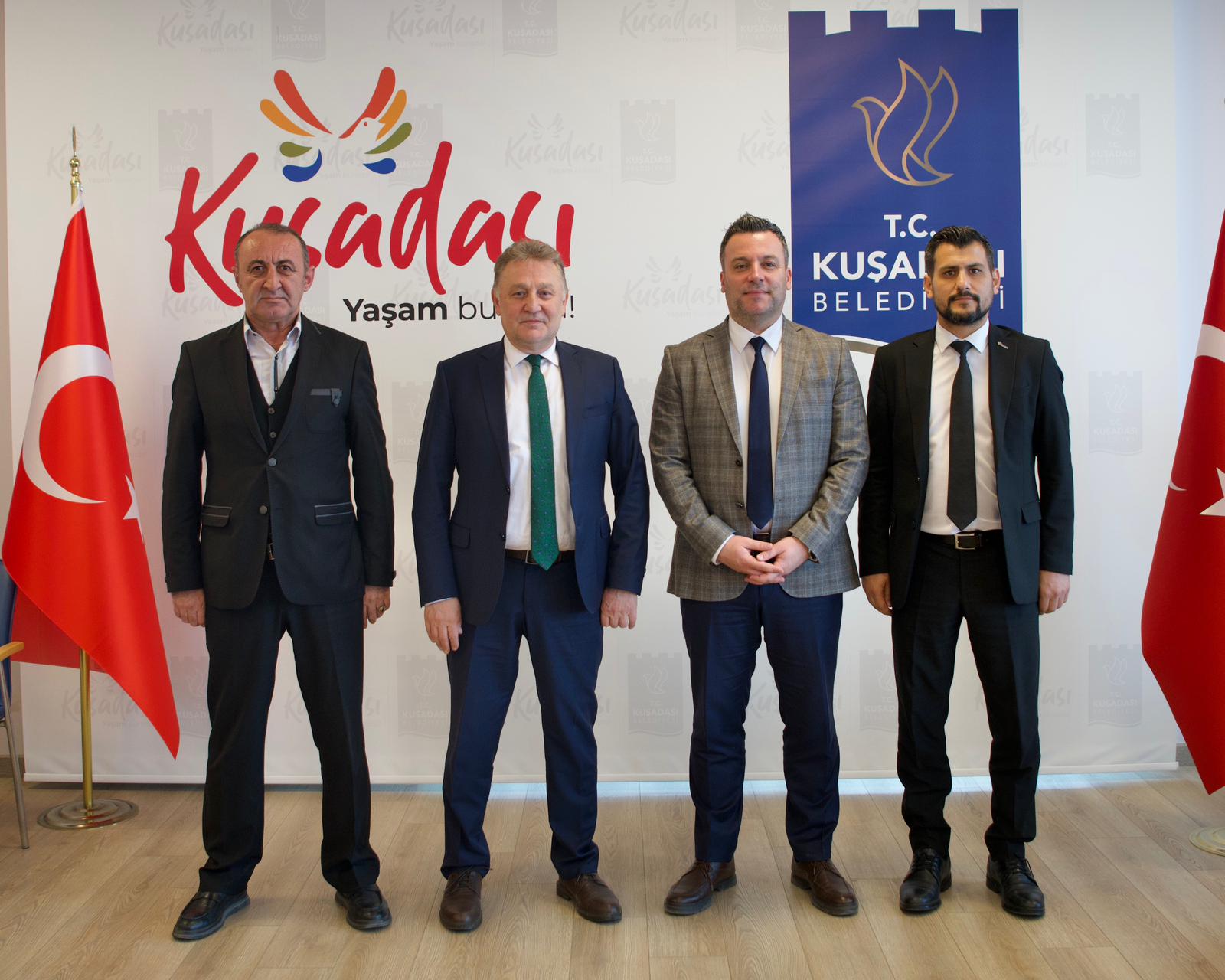 Kuşadası Belediyesi’nden Davutlar ve Güzelçamlı’ya doğal gaz müjdesi