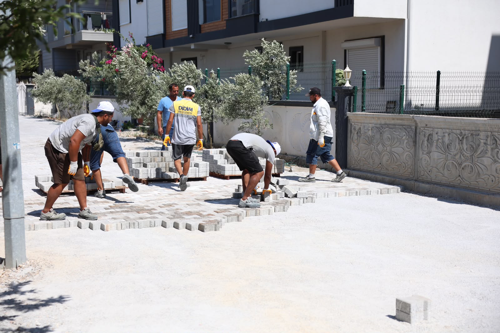 Didim Belediyesi’nden Efeler Mahallesi’nde ulaşımı güçlendiren çalışma