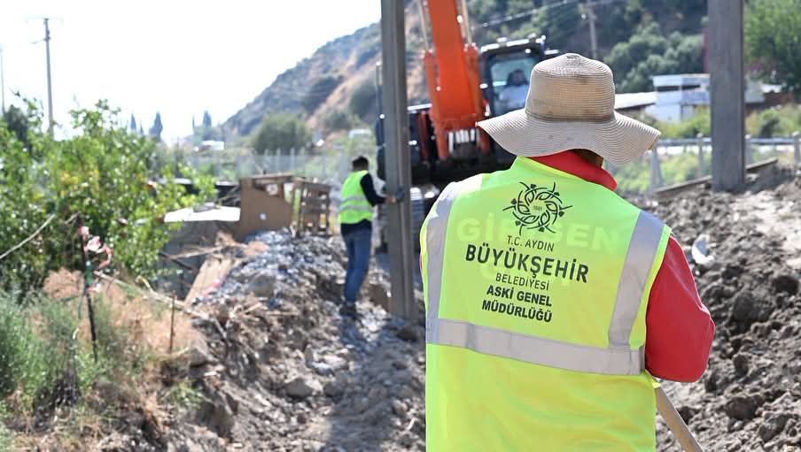 Başkan Çerçioğlu’nun öncülüğünde Söke’de yol yenileme ve altyapı çalışmaları eş zamanlı sürdürülüyor