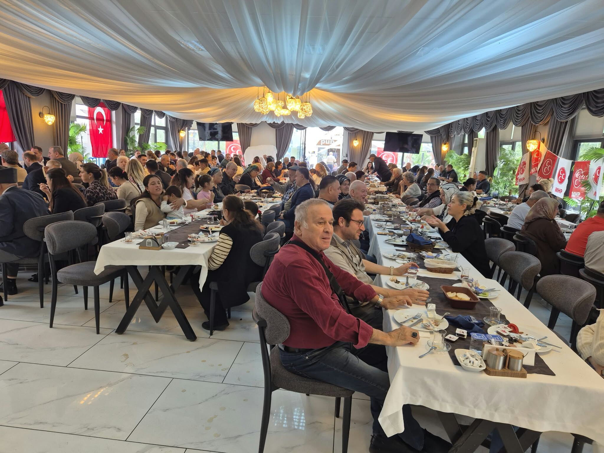 MHP Söke İlçe Teşkilatı şehit aileleri ve gazileri unutmadı