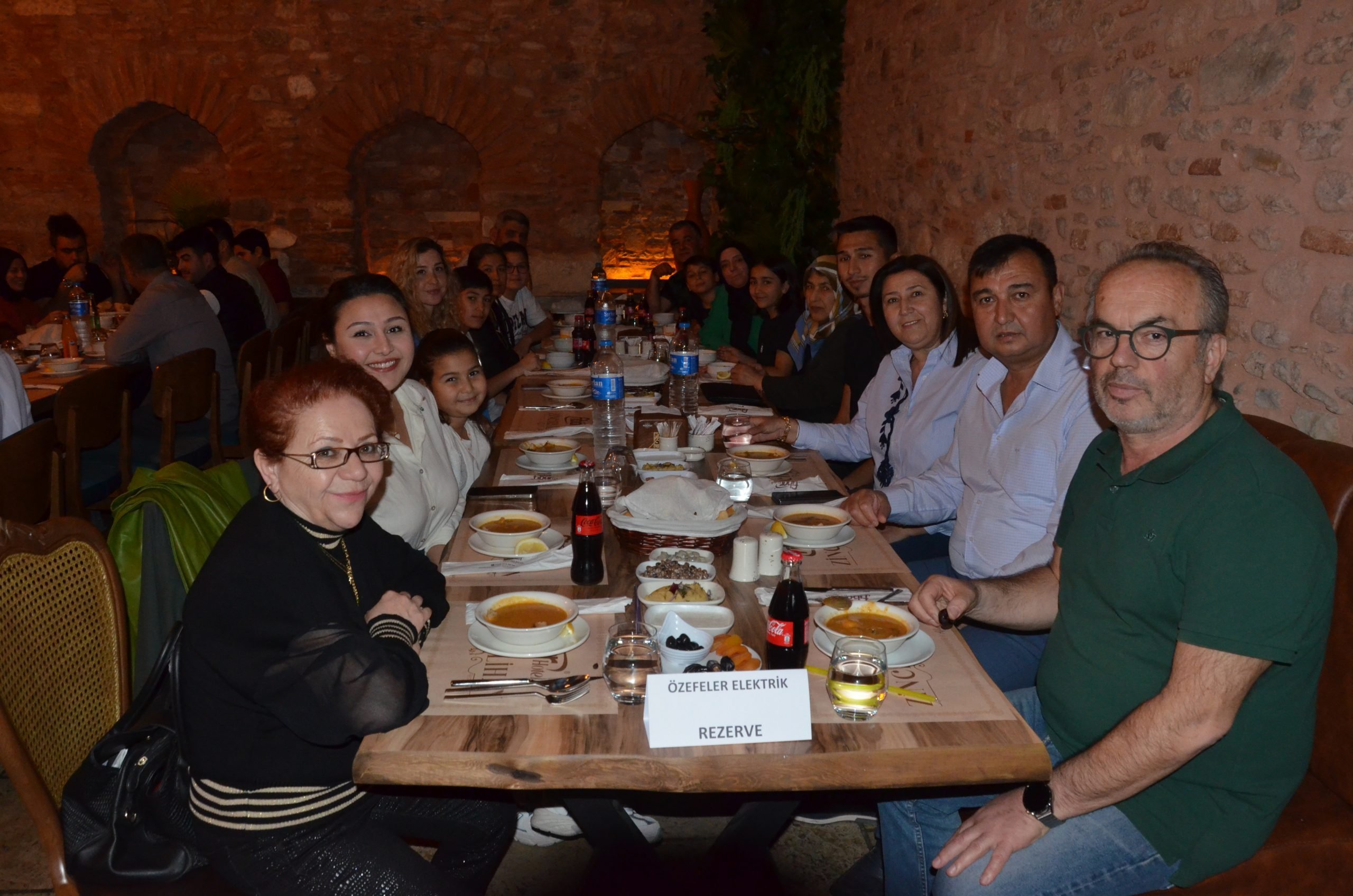 Öz Efeler Elektrik personeli iftar yemeğinde buluştu