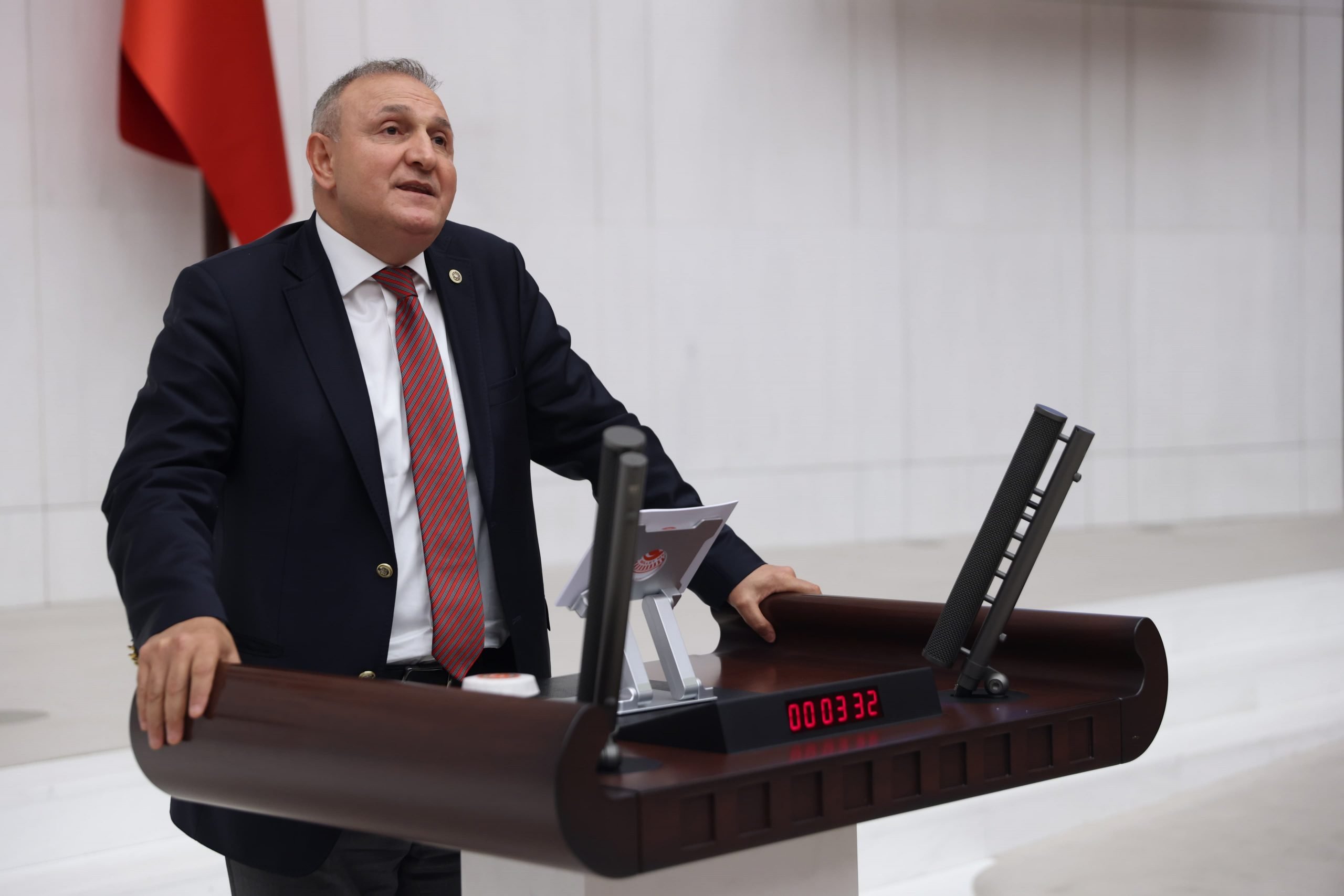 İYİ Parti’li Karakaş’tan Genel Kurul’da ironi: “Yerel Halkın Değerli Milletvekilleri”