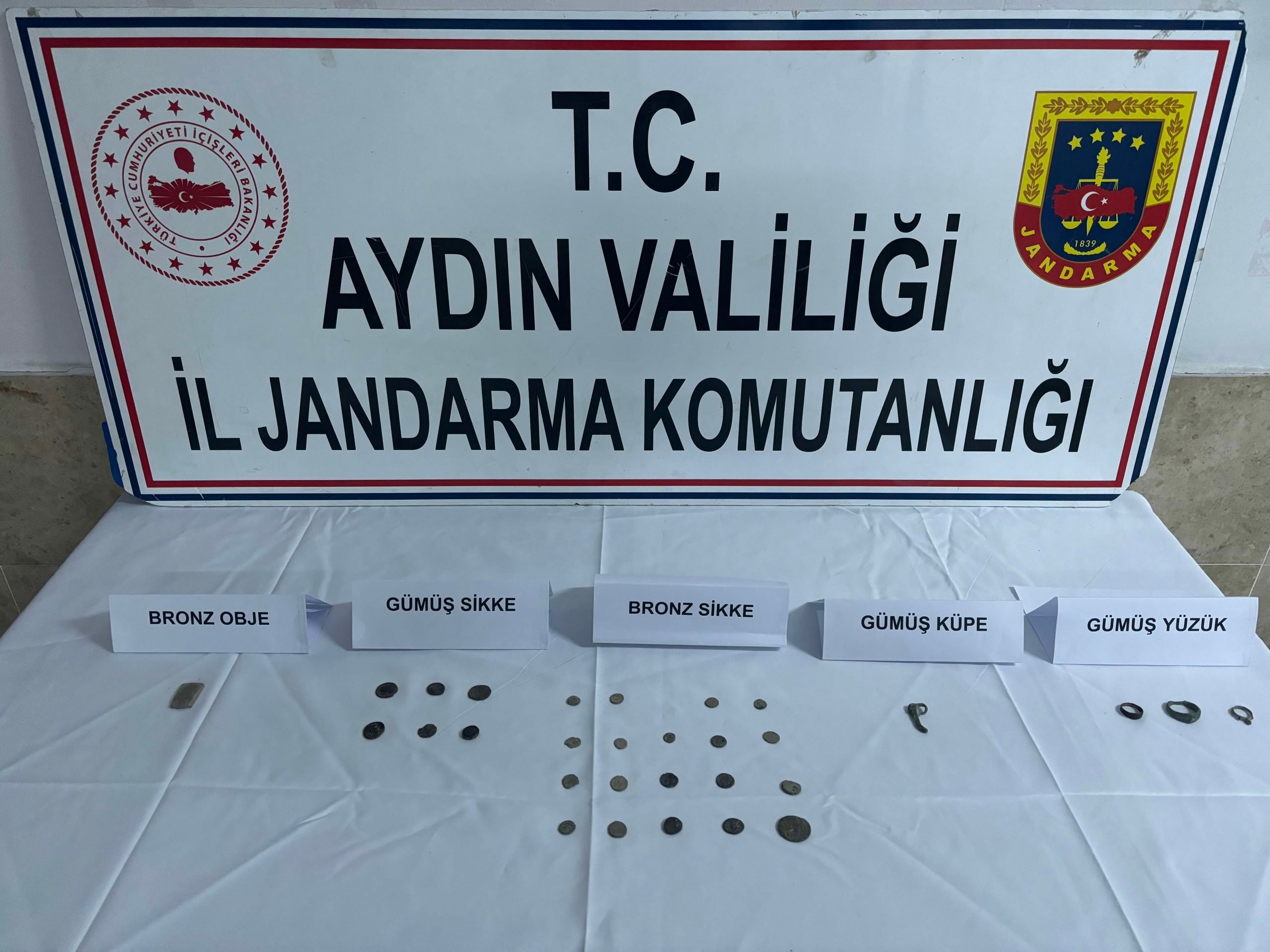 Aydın’da 300 bin liralık vurguna jandarma engeli