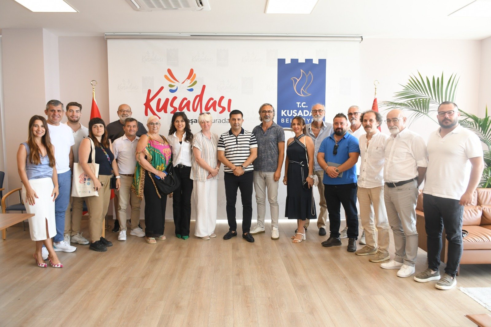 Başkan Ömer Günel’den Kuşadalılara yeni proje müjdeleri
