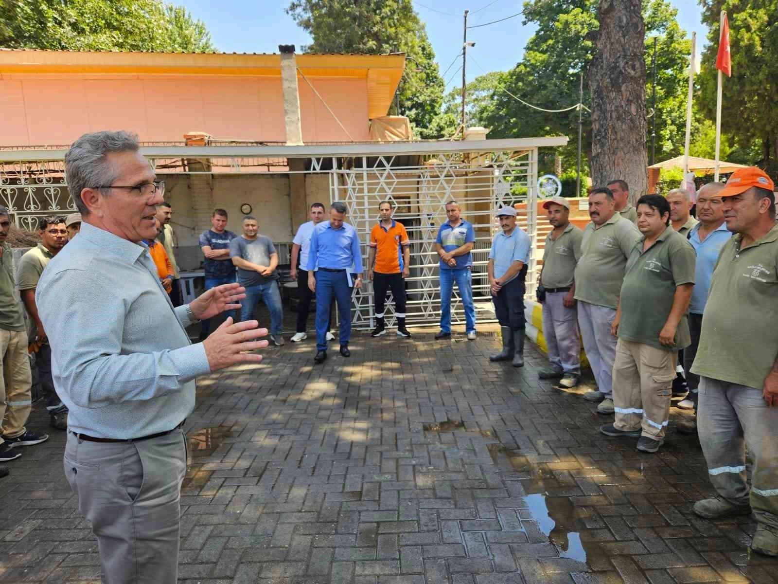 Başkan Tetik personellerine teşekkür etti