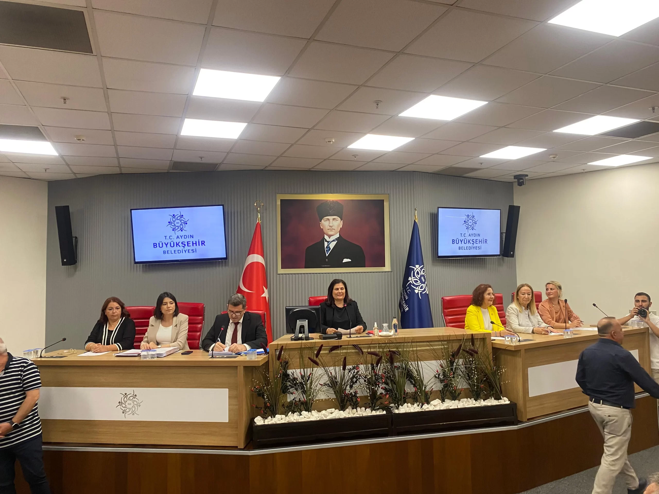 Büyükşehir Belediyesi Meclisi toplandı