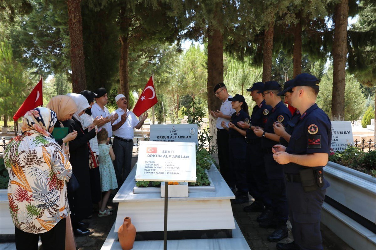 Aydın Jandarması şehidini unutmadı