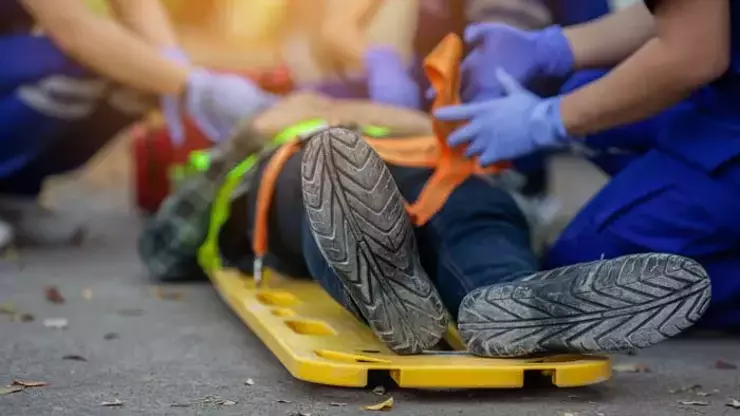 Yüksekten düşen işçi ağır yaralandı