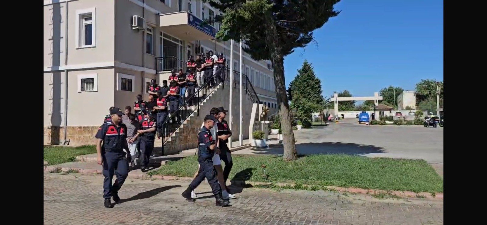 Nazilli’de dolandırıcılık çetesi çökertildi