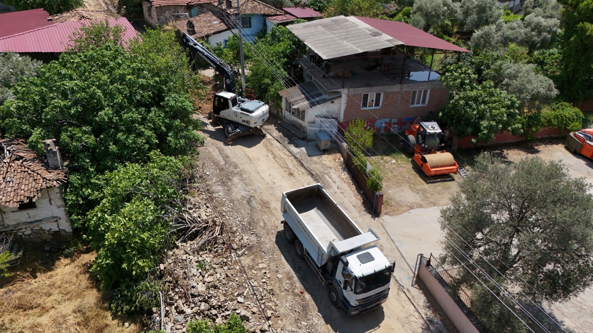 Çerçioğlu’ndan Bozdoğan’da yol hamlesi