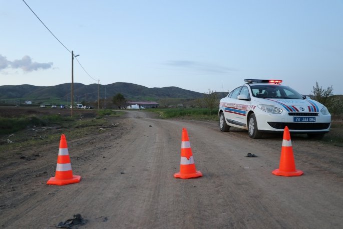 Aileler arasında çıkan kavgada 2 kardeşten biri öldü diğeri yaralandı