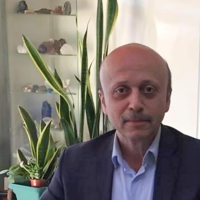 MHP’li meclis üyesi Orhan kalbine yenildi