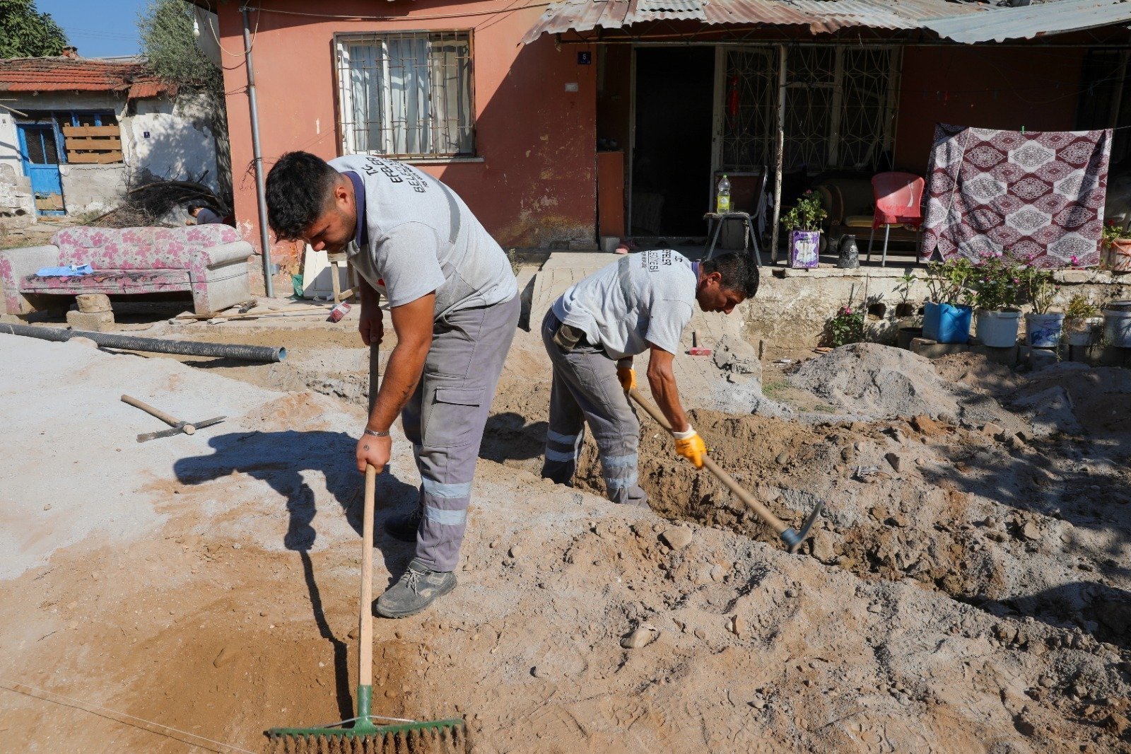 Efeler’in Başkanı Yetişkin, gönülleri fethetti bir hizmetle güzelleşir hayatlar