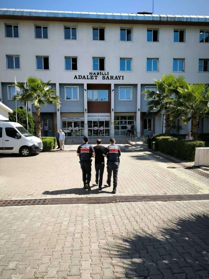 Yağma suçundan arana şahıs jandarmadan kaçamadı