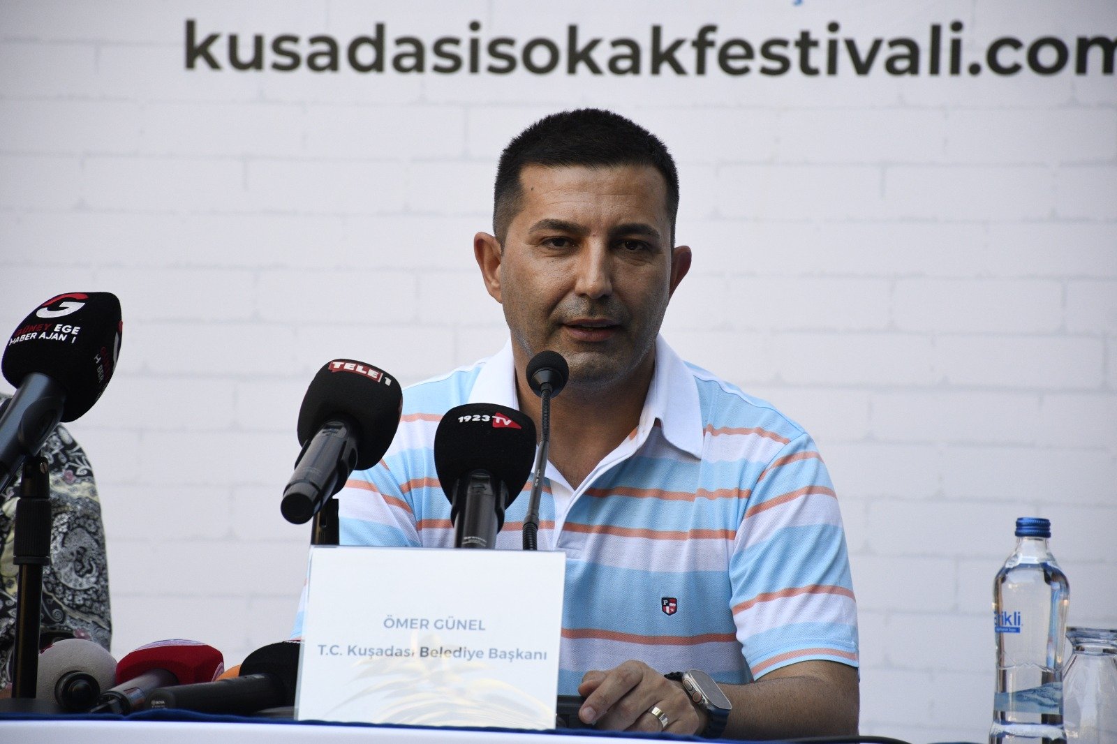 Kuşadası bu kez uluslarası katılımla hayat sokakta diyecek