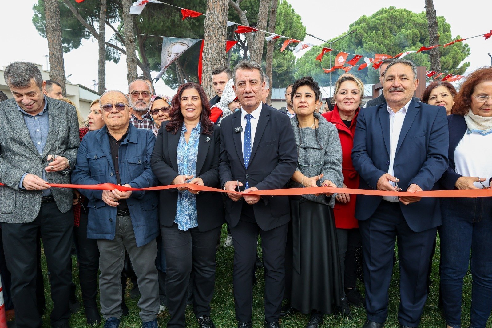 Başkan Yetişkin, Kardeşköy’e verdiği sözü tuttu, modern mesire alanı kazandırdı