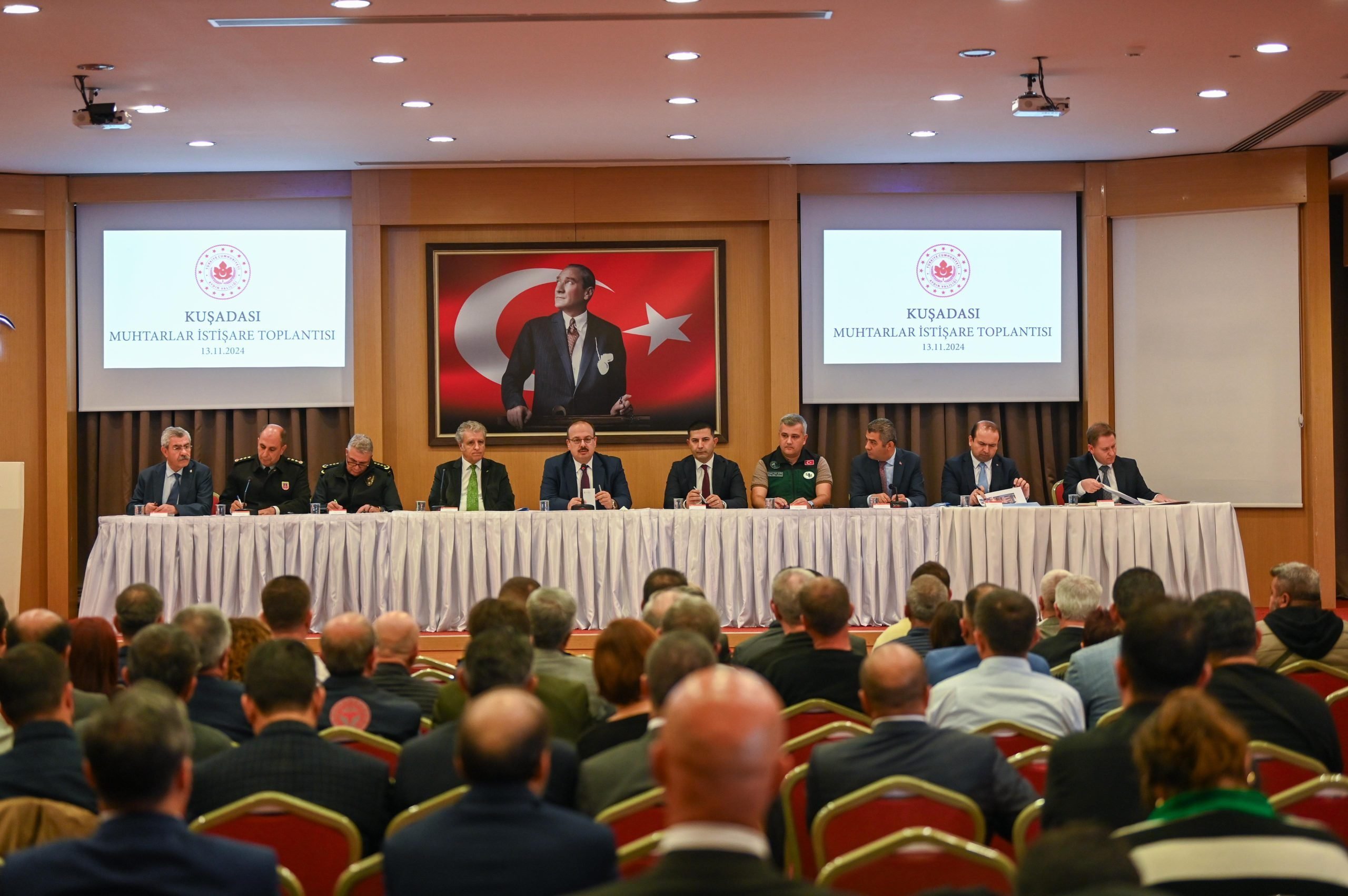 Kuşadası ‘Muhtarlar istişare toplantısına’ ev sahipliği yaptı