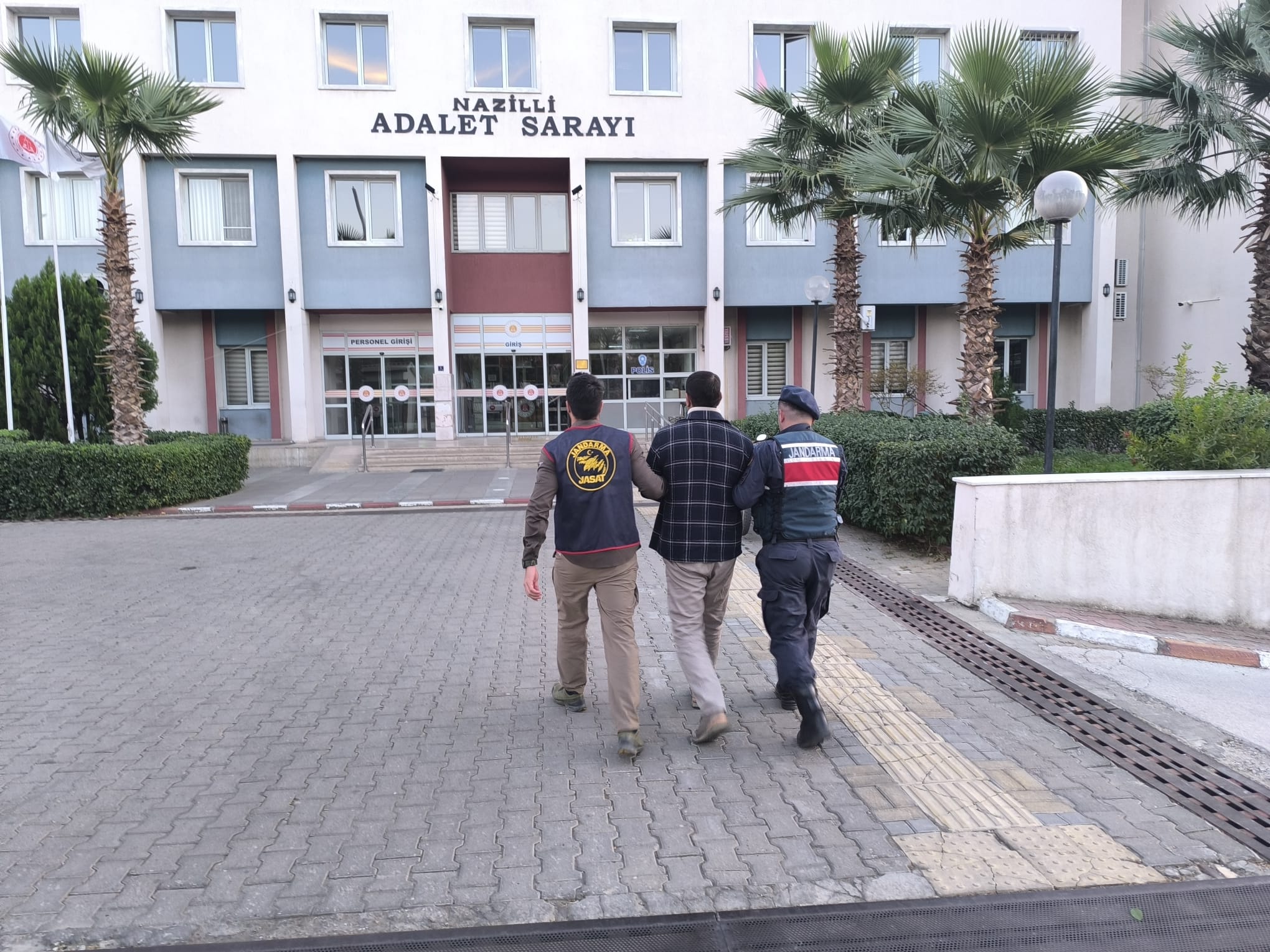 3 yıldır aranan çift yakalandı