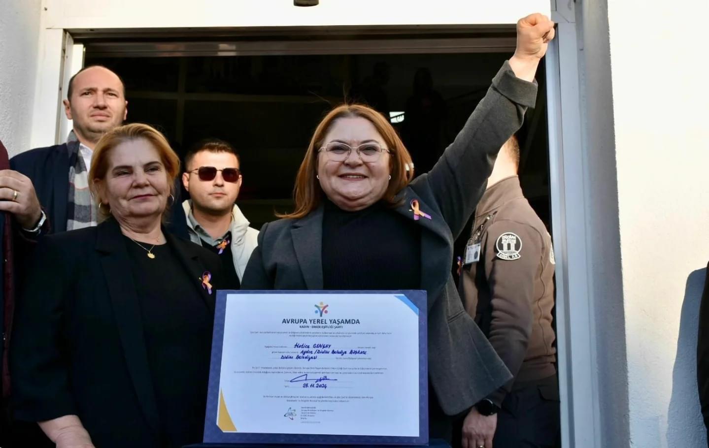 Didim’in kadın belediye başkanı Hatice Gençay’dan anlamlı imza