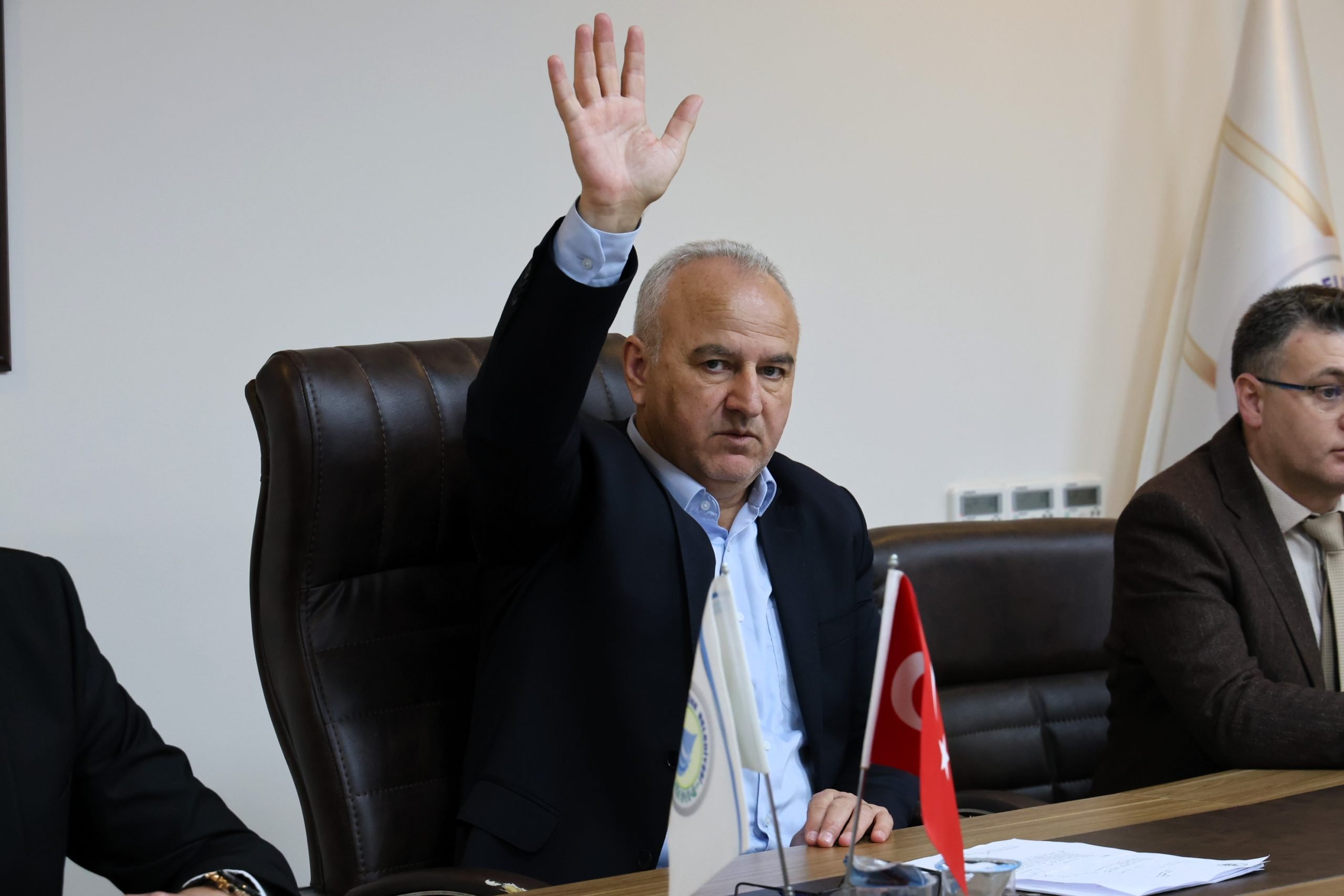 Başkan Kıvrak: Zeytin sıkım ücretini 2 lira 25 kuruş olarak belirledik