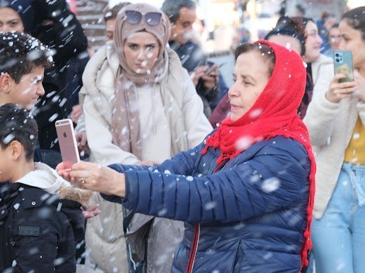 Başkan Çerçioğlu’ndan yeni yıl süprizi, Aydın’a kar yağdı
