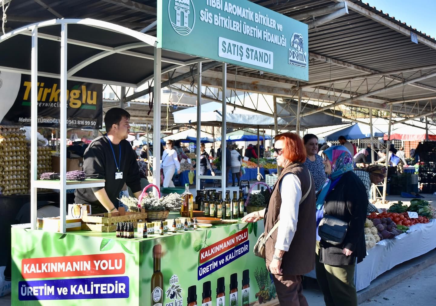 Didyma markalı ürünler semt pazarında vatandaşlarla buluşuyor