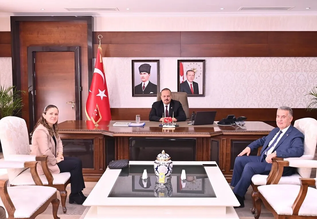 Başkan Erol’dan Vali Canbolat’a davet