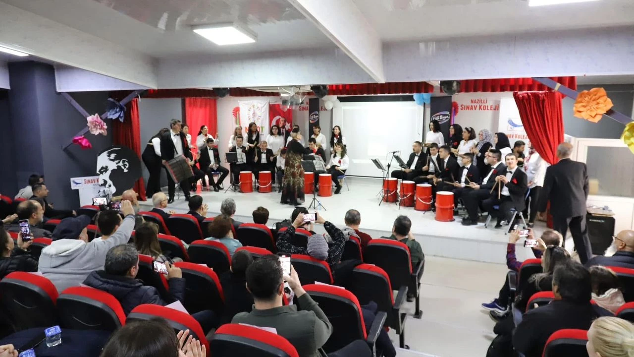 Nazilli Otizm Orkestrası ve Korosu büyüledi