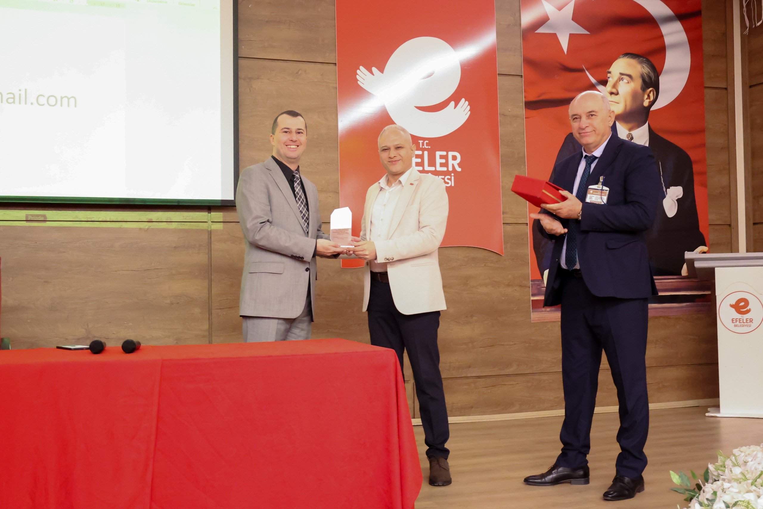 Efeler’in personeli daha iyi hizmet için eğitimlere devam ediyor
