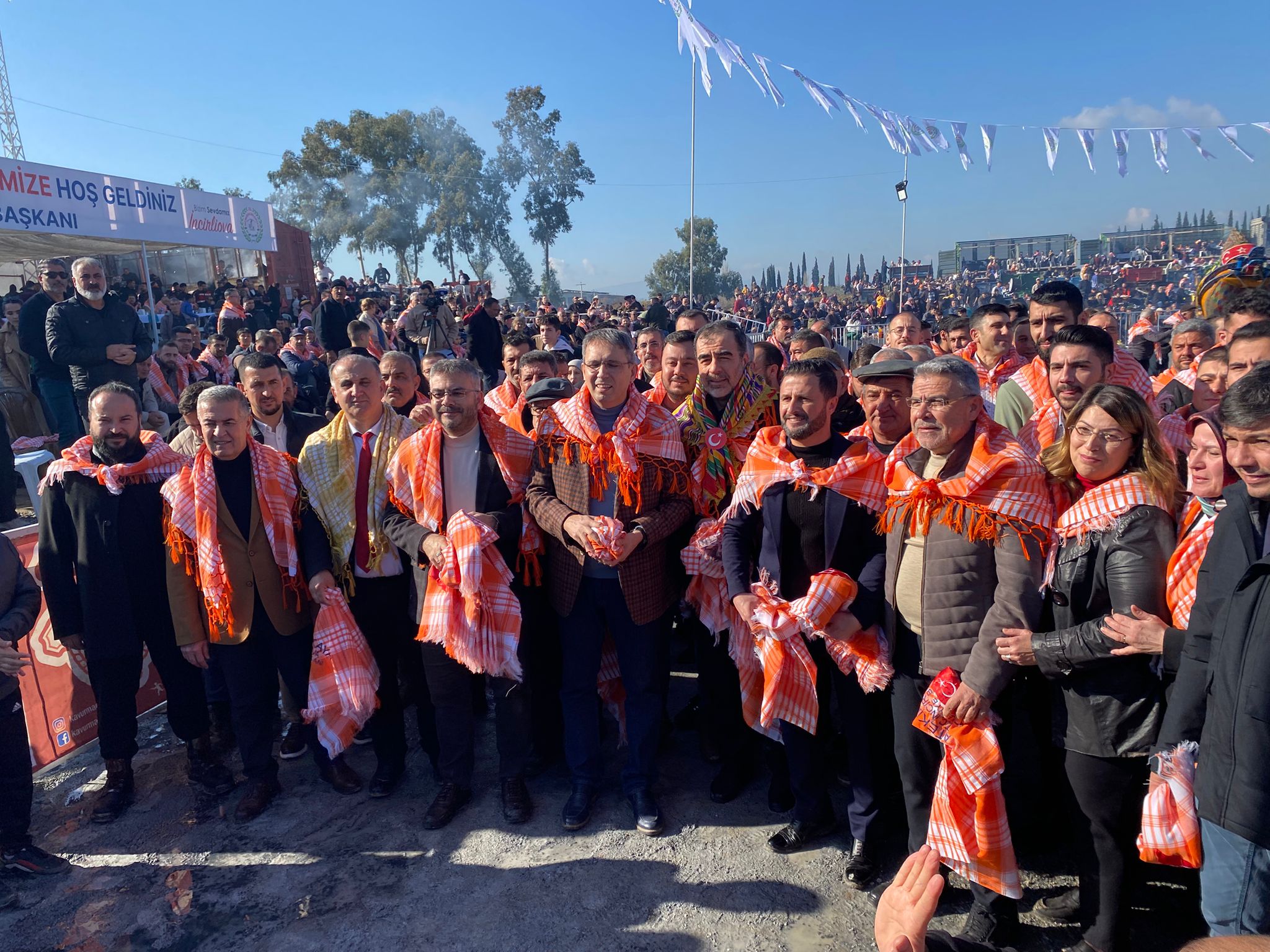 Deveci başkandan namına yakışır deve güreşi festivali 