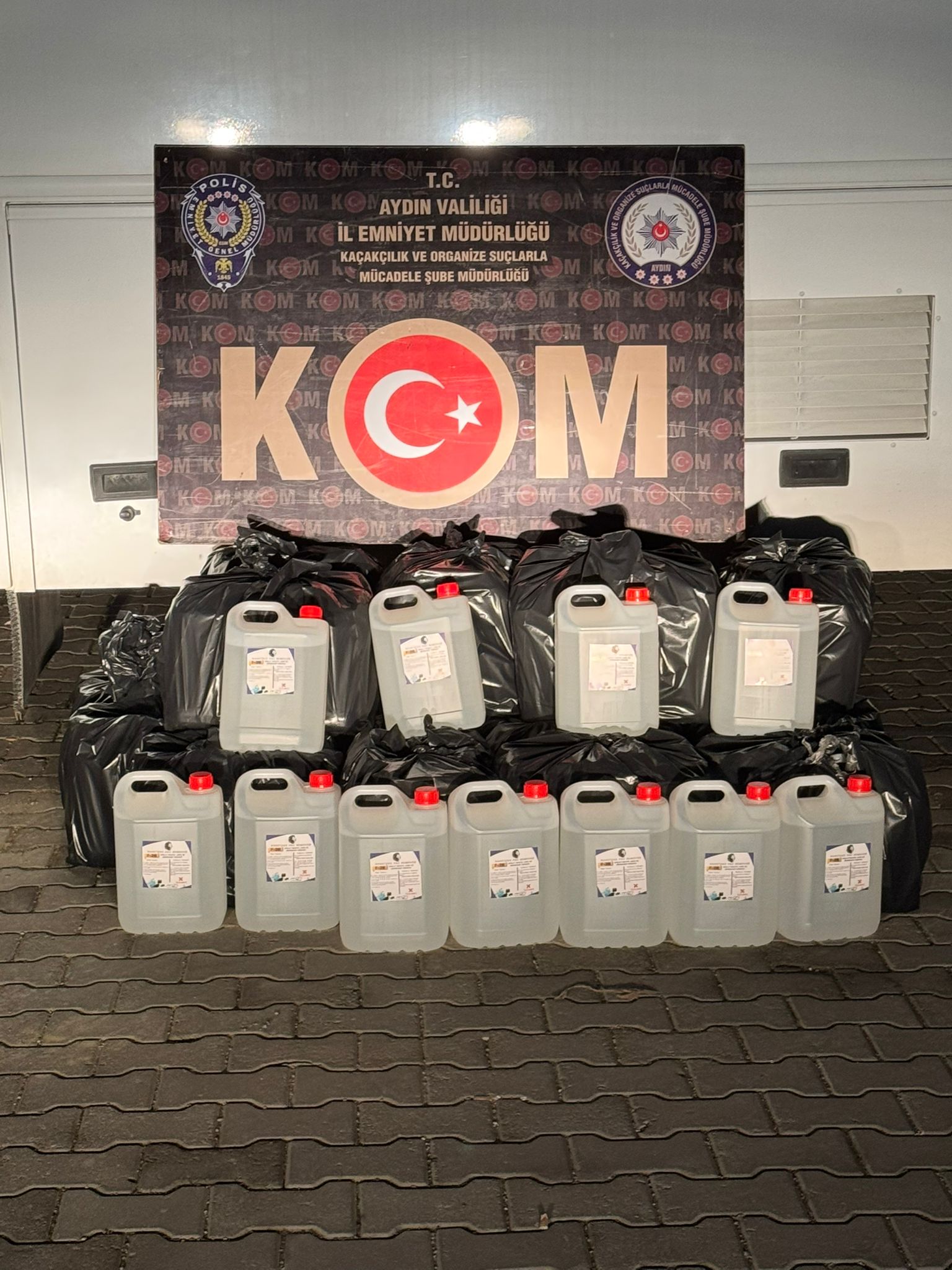 Aydın polisi kaçak alkole geçit vermiyor