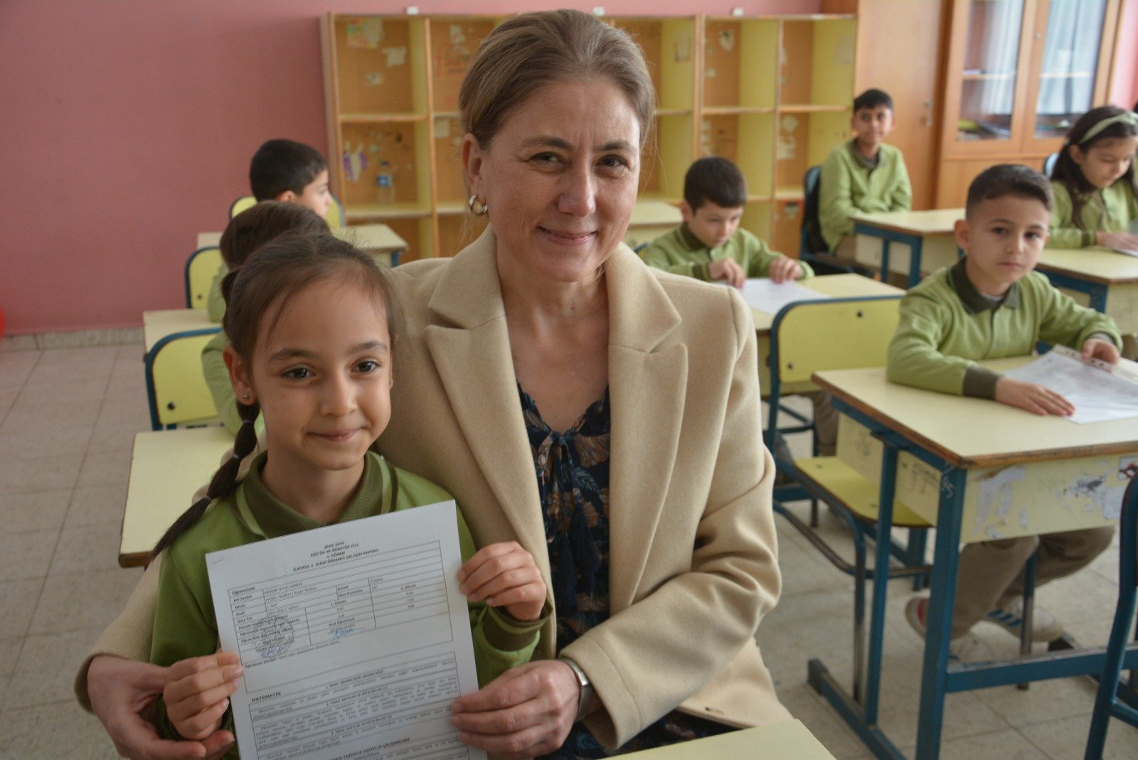 Arslanlı’da karne sevinci
