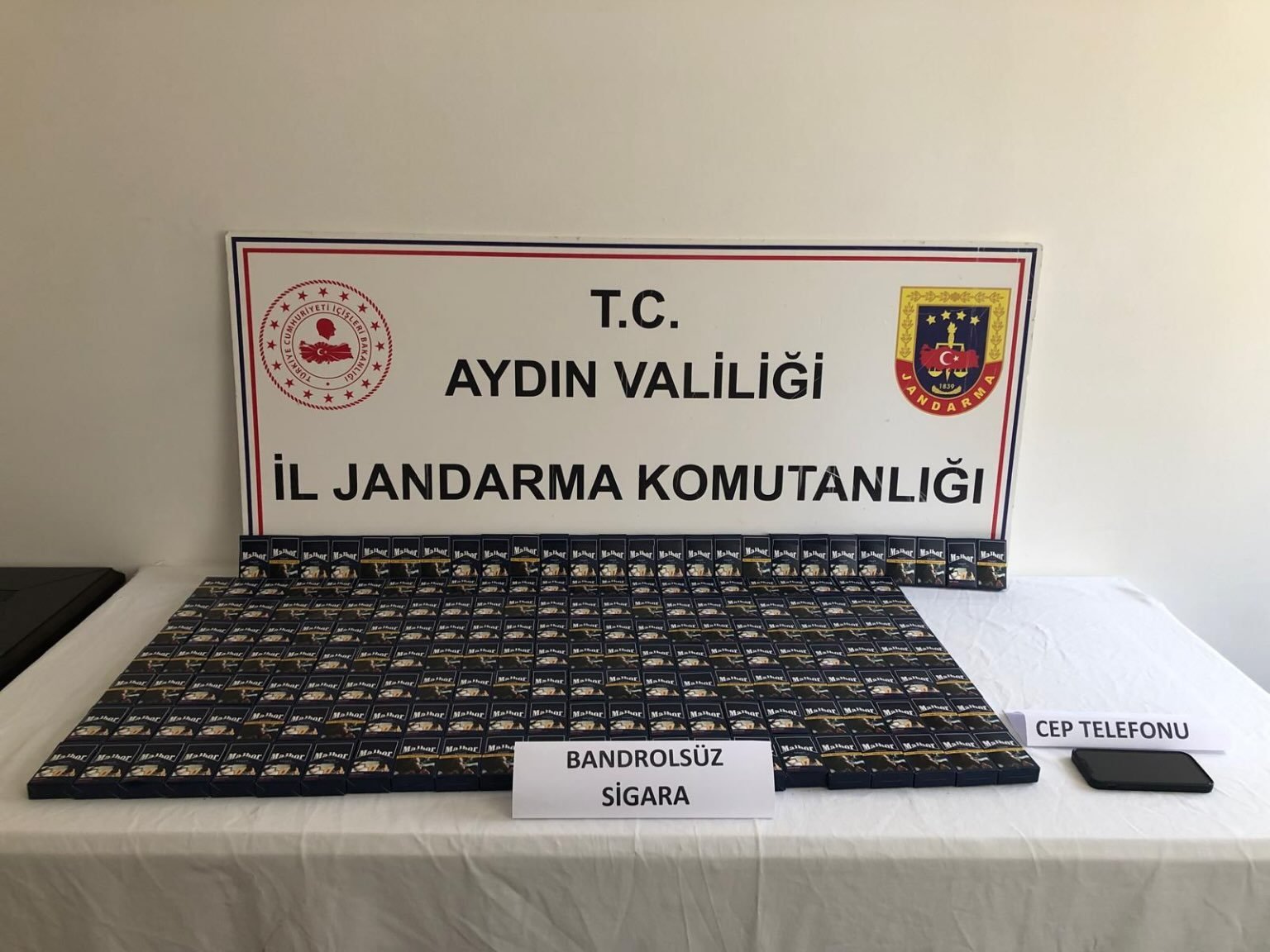 Sosyal medyadan kaçak sigara satışına jandarma engeli