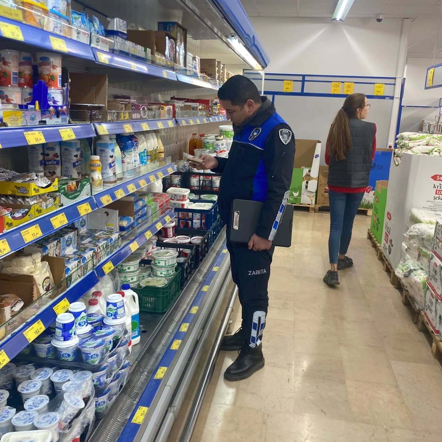 Didim’de zabıta ekipleri denetimlerine devam ediyor