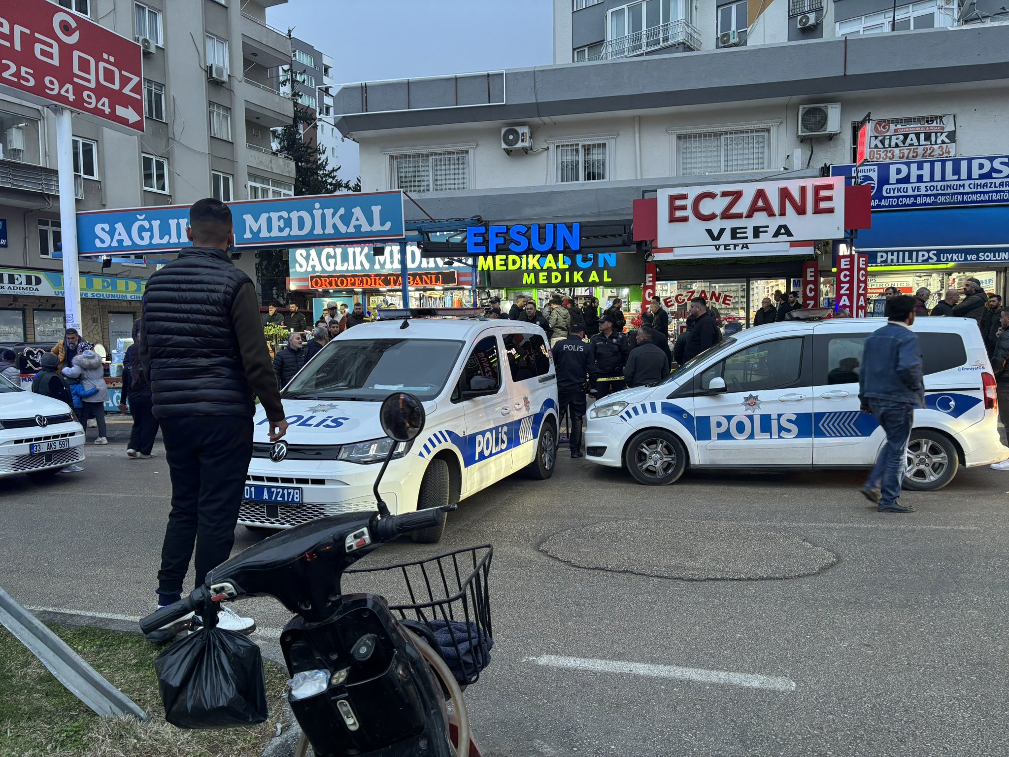 İş yerine katliam gibi saldırı, 3 kişi öldü
