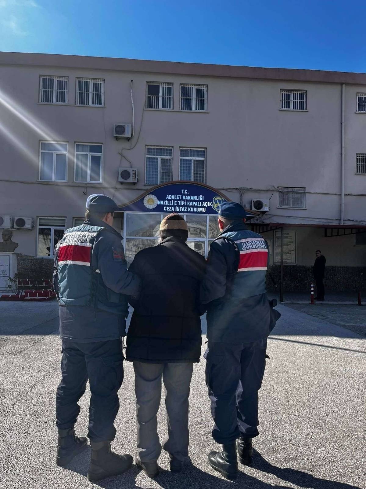 Aydın’da firari 2 cinayet hükümlüsü yakalandı