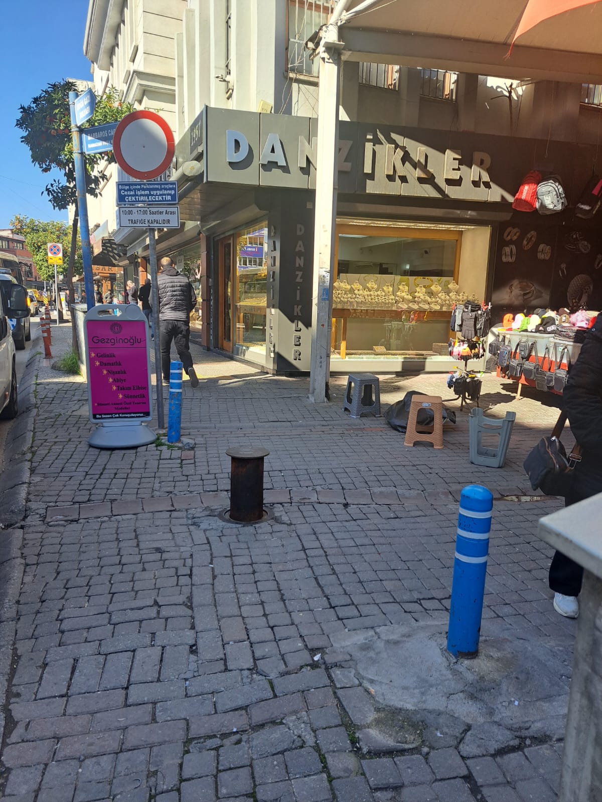 Aydınlı genç insanlık dersi verdi… Elektrik panosunda 3 milyon liralık altın buldu, elini bile sürmeden polise teslim etti… Kuyumcu çırağının vurgununu, AYDEM personeli ortaya çıkardı