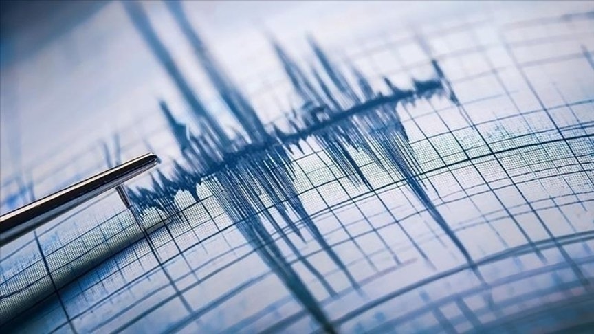 Ege denizinde iki büyük deprem daha