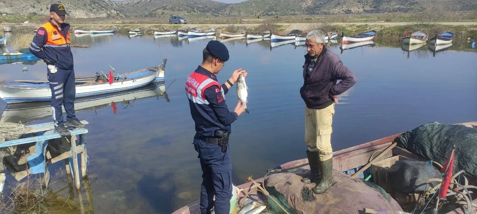 Jandarma Bafa Gölünü denetledi